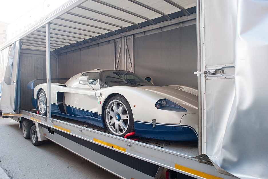 Top Benefits of Choosing Enclosed Car Transport…